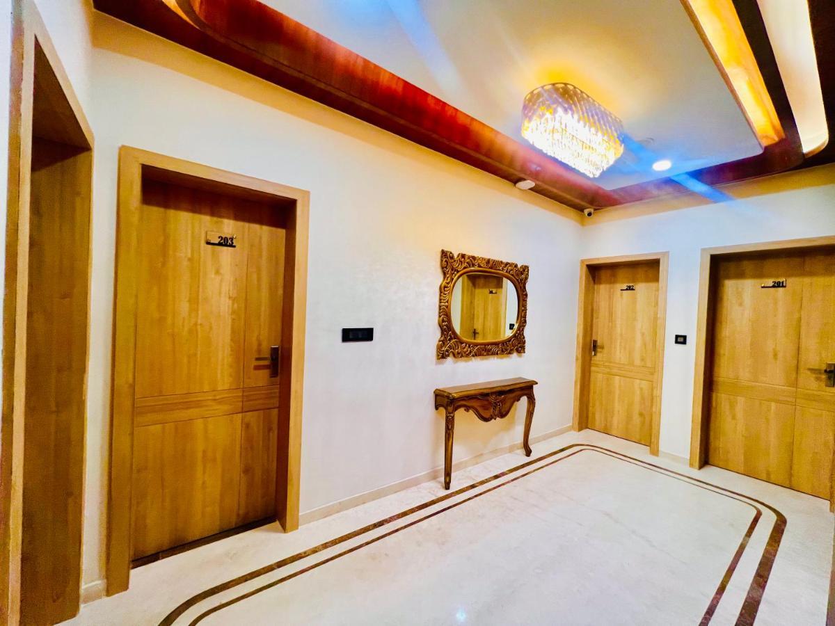 Hotel Royal Residency Udaipur Esterno foto