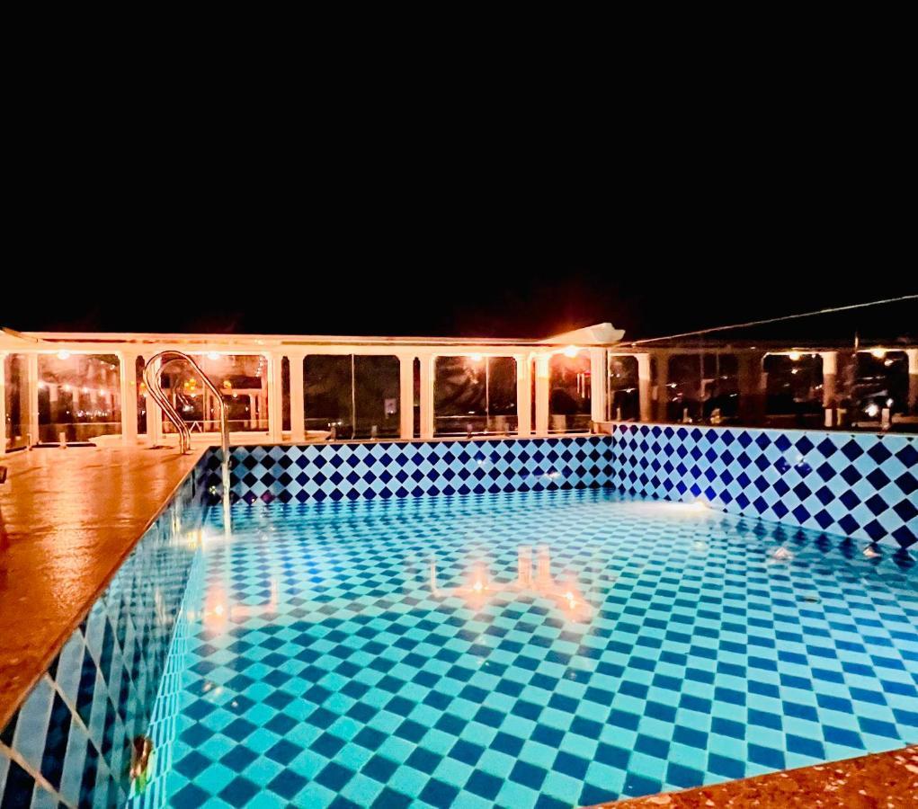 Hotel Royal Residency Udaipur Esterno foto